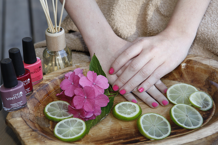 Manicure og pedicure hos Løvel Helse